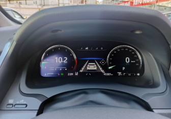 Подержанный автомобиль Toyota Camry Sedan 2022 года (13 фото)