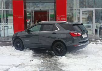 Подержанный автомобиль Chevrolet Equinox 2020 года (7 фото)