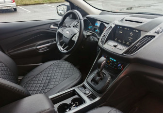 Подержанный автомобиль Ford Kuga 2018 года (14 фото)