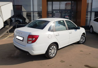 Подержанный автомобиль LADA (ВАЗ) Granta Sedan 2023 года (5 фото)