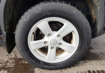 Подержанный автомобиль Chevrolet Niva 2014 года (12 фото)