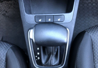 Подержанный автомобиль Kia Rio Hatchback 2021 года (15 фото)