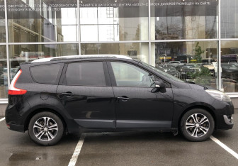 Подержанный автомобиль Renault Scenic 2013 года (4 фото)