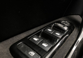 Подержанный автомобиль Peugeot 408 2013 года (13 фото)