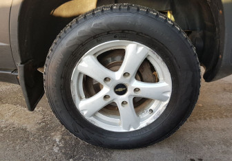 Подержанный автомобиль Chevrolet Niva 2014 года (12 фото)