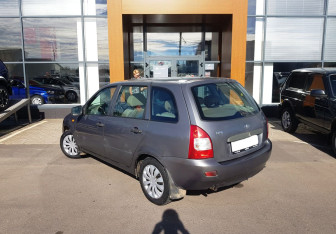 Подержанный автомобиль LADA (ВАЗ) Kalina Wagon 2011 года (7 фото)