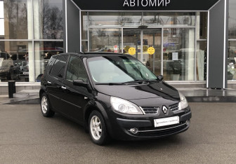 Подержанный автомобиль Renault Scenic 2009 года (3 фото)