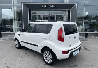 Подержанный автомобиль Kia Soul 2012 года (7 фото)
