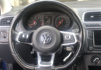 Подержанный автомобиль Volkswagen Polo Sedan 2018 года (12 фото)