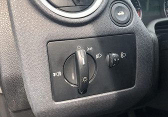 Подержанный автомобиль Ford Fusion 2007 года (13 фото)