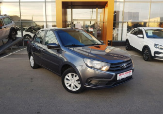 Подержанный автомобиль LADA (ВАЗ) Granta Sedan 2019 года (3 фото)
