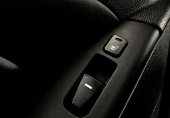 Подержанный автомобиль Hyundai ix35 2013 года (13 фото)