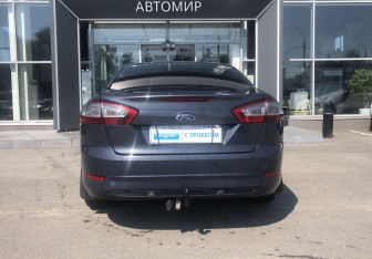 Подержанный автомобиль Ford Mondeo Sedan 2012 года (6 фото)