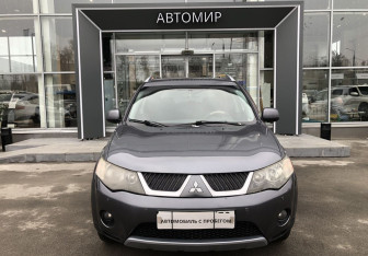 Подержанный автомобиль Mitsubishi Outlander 2008 года (2 фото)