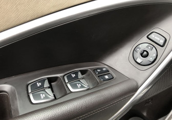 Подержанный автомобиль Hyundai Santa Fe 2014 года (14 фото)