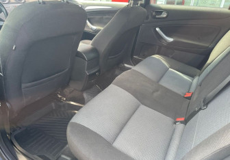 Подержанный автомобиль Ford Mondeo Sedan 2008 года (14 фото)