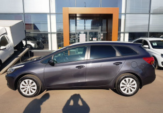 Подержанный автомобиль Kia Ceed Wagon 2013 года (7 фото)