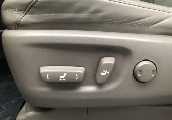 Подержанный автомобиль Lexus GX 2012 года (16 фото)