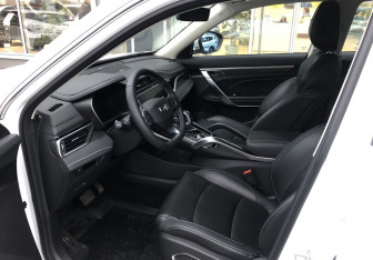 Подержанный автомобиль Belgee X70 2024 года (9 фото)