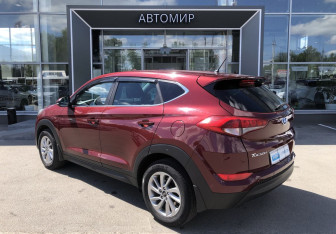 Подержанный автомобиль Hyundai Tucson 2016 года (7 фото)