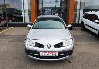 Подержанный автомобиль Renault Megane Sedan 2007 года (2 фото)
