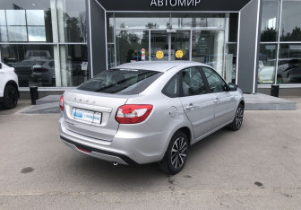 Подержанный автомобиль LADA (ВАЗ) Granta Liftback 2022 года (5 фото)