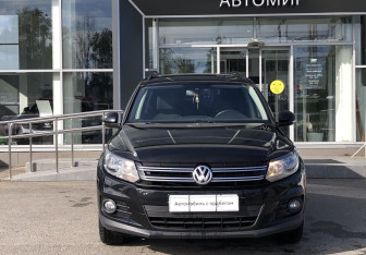 Подержанный автомобиль Volkswagen Tiguan 2013 года (2 фото)