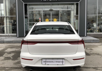 Подержанный автомобиль FAW Bestune B70 2023 года (6 фото)