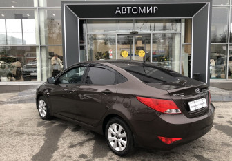 Подержанный автомобиль Hyundai Solaris Sedan 2016 года (7 фото)