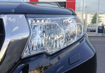 Подержанный автомобиль Toyota Land Cruiser Prado 2019 года (9 фото)