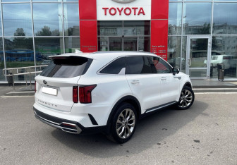 Подержанный автомобиль Kia Sorento 2021 года (5 фото)