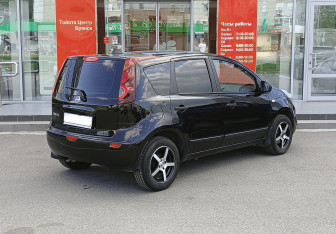 Подержанный автомобиль Nissan Note 2013 года (5 фото)