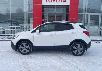 Подержанный автомобиль Opel Mokka 2013 года (8 фото)