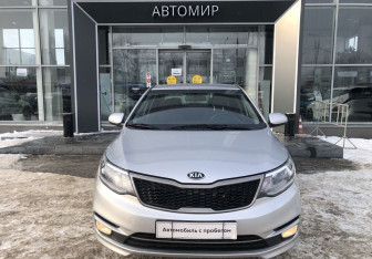 Подержанный автомобиль Kia Rio Sedan 2016 года (2 фото)