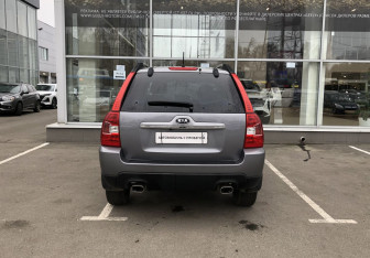 Подержанный автомобиль Kia Sportage 2010 года (6 фото)