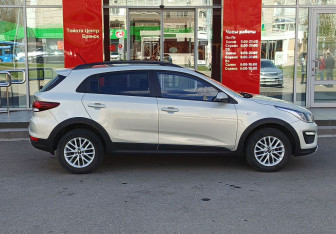 Подержанный автомобиль Kia Rio Hatchback 2019 года (4 фото)