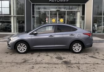 Подержанный автомобиль Hyundai Solaris Sedan 2017 года (8 фото)