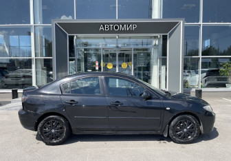 Подержанный автомобиль Mazda 3 Sedan 2006 года (4 фото)