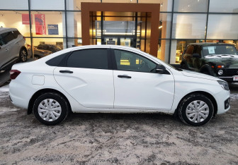 Подержанный автомобиль LADA (ВАЗ) Vesta Sedan 2024 года (4 фото)