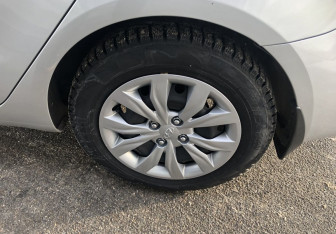 Подержанный автомобиль Kia Rio Sedan 2016 года (15 фото)