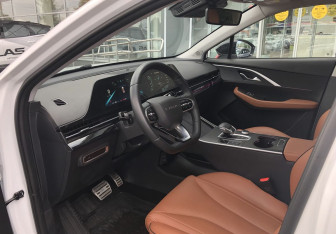 Подержанный автомобиль Omoda C5 2022 года (9 фото)