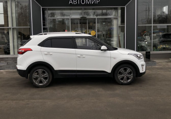 Подержанный автомобиль Hyundai Creta 2017 года (4 фото)