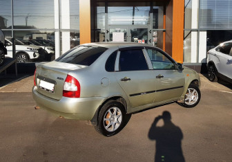 Подержанный автомобиль LADA (ВАЗ) Kalina Sedan 2010 года (5 фото)