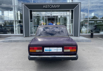 Подержанный автомобиль LADA (ВАЗ) 2107 2004 года (6 фото)