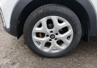 Подержанный автомобиль Renault Kaptur 2016 года (10 фото)