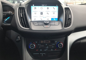 Подержанный автомобиль Ford Kuga 2017 года (14 фото)