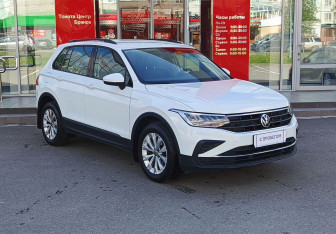 Подержанный автомобиль Volkswagen Tiguan 2020 года (3 фото)