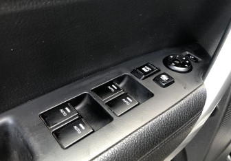 Подержанный автомобиль Kia Sorento 2011 года (12 фото)