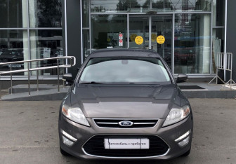Подержанный автомобиль Ford Mondeo Sedan 2011 года (2 фото)