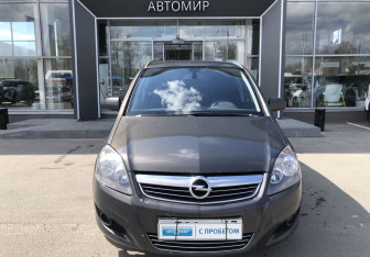 Подержанный автомобиль Opel Zafira Compactvan 2014 года (2 фото)